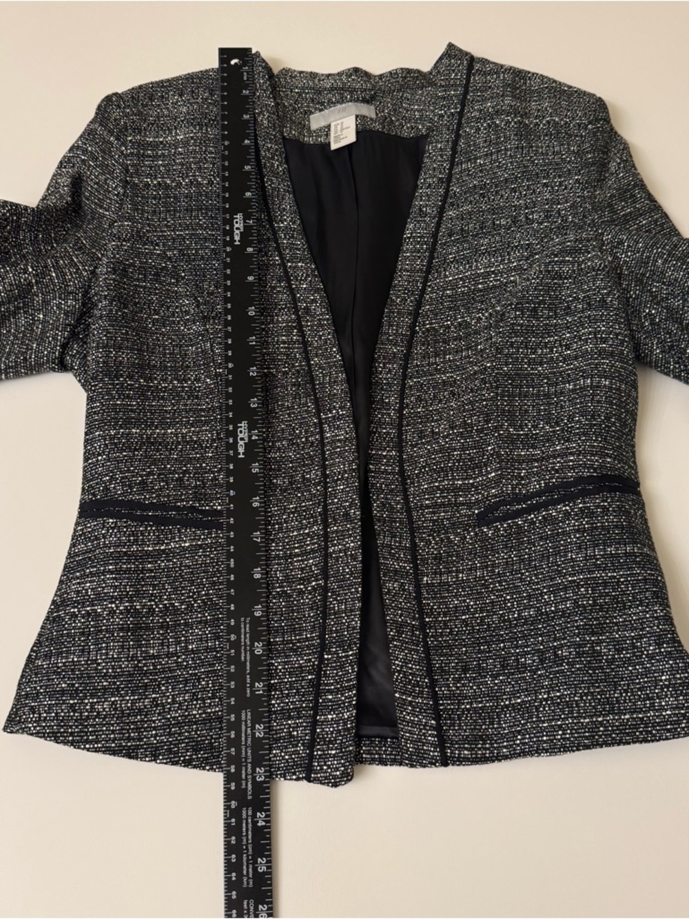 H&M Women Black and white Tweed Blazer Size 12 - Picture 5 of 7